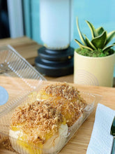 Load image into Gallery viewer, Bánh Mì Phô Mai Tan Chảy  Mini - Melted Cheese Mini Buns (9 Pcs)
