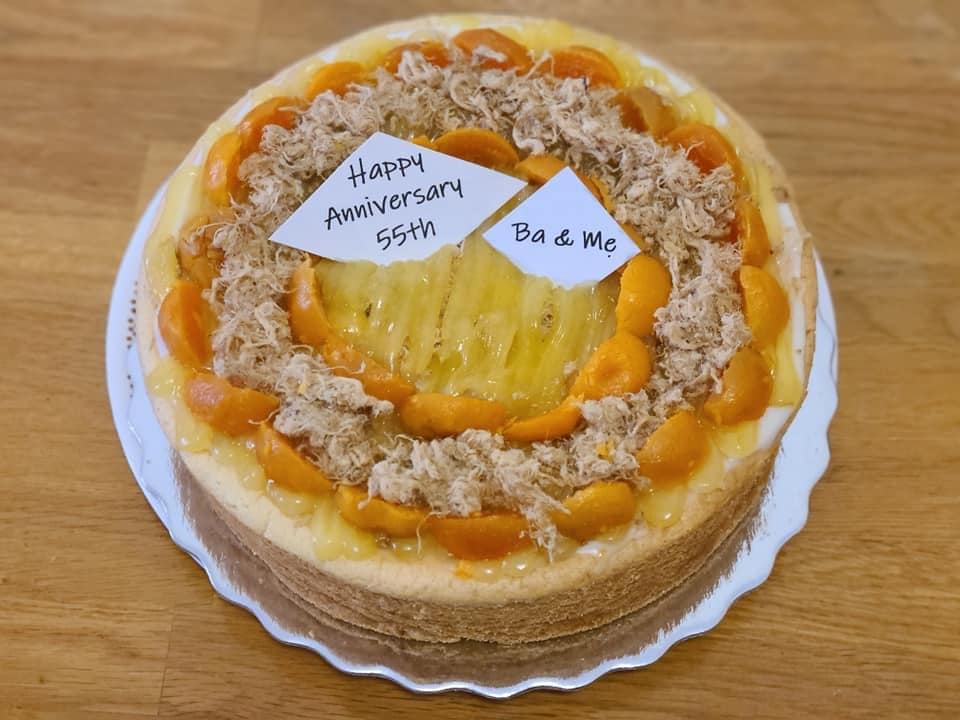 Salted Egg Sponge Cake Large - Bông Lan Trứng Muối